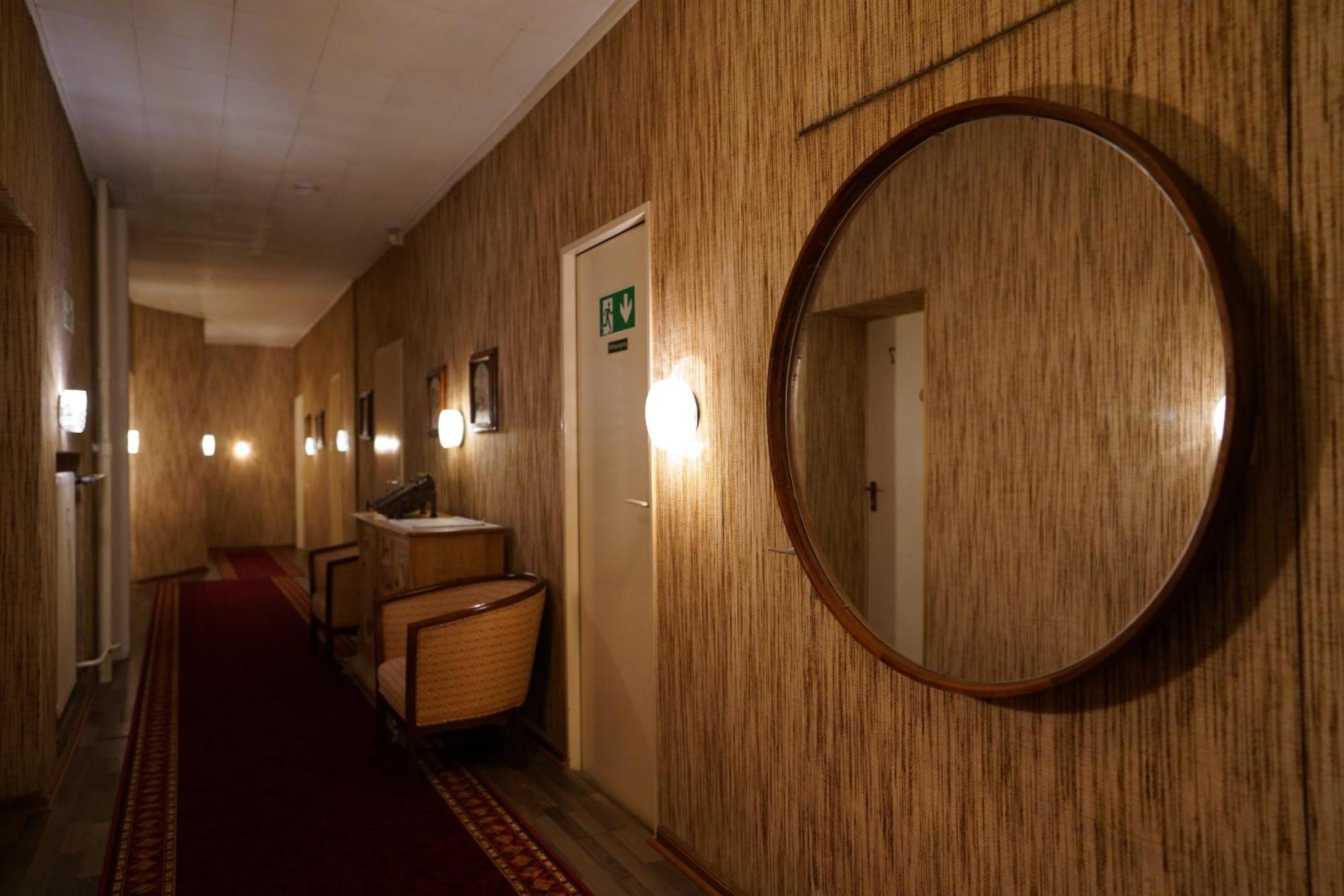 Hotel Pension Xantener Eck Berlim Exterior foto