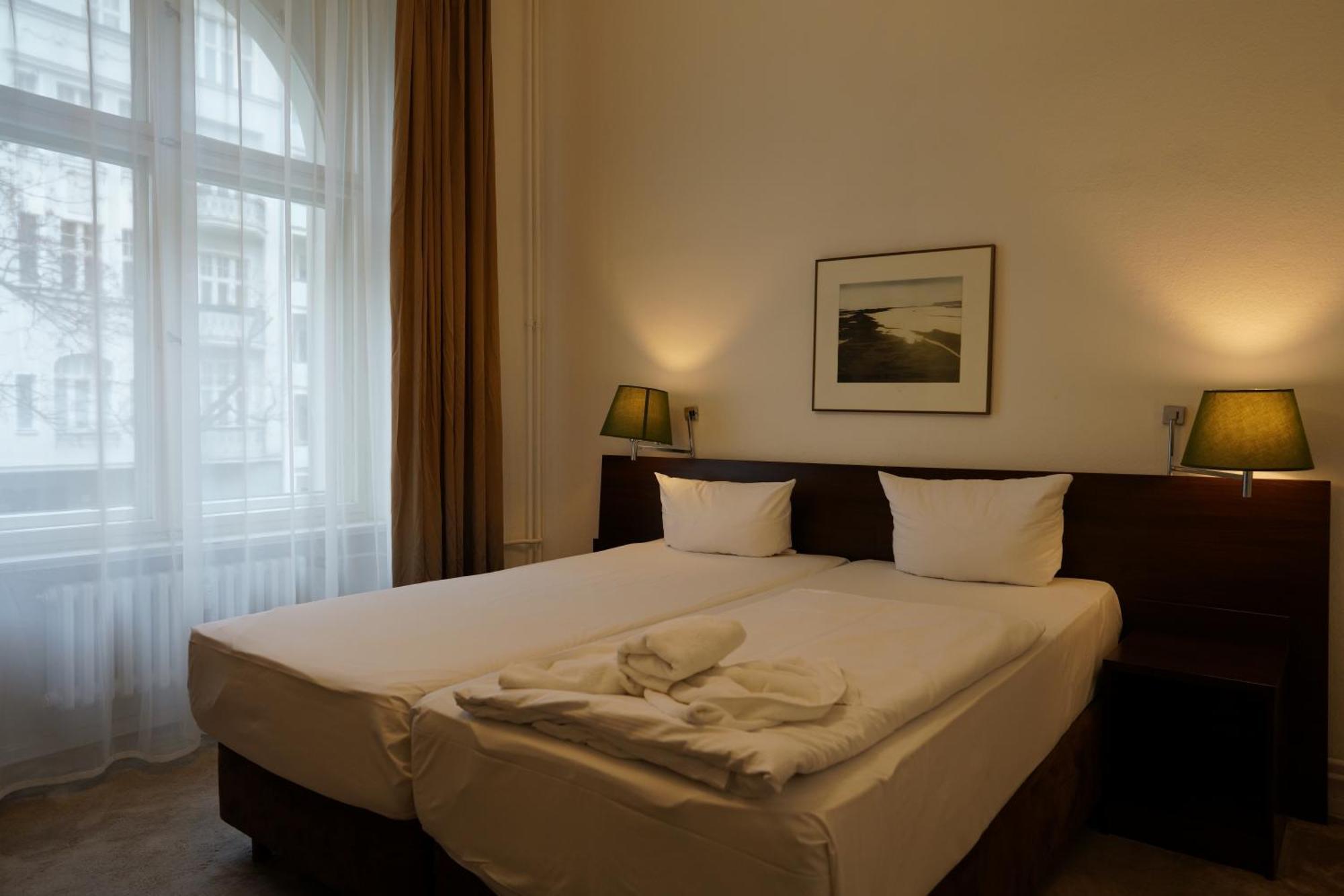 Hotel Pension Xantener Eck Berlim Exterior foto
